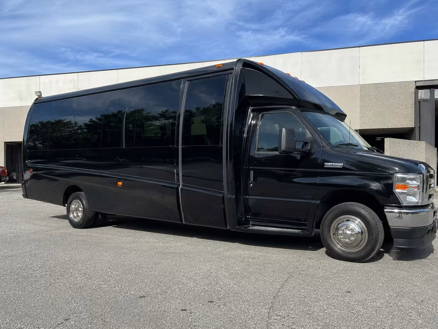 bus rentals for pearland concerts music festival